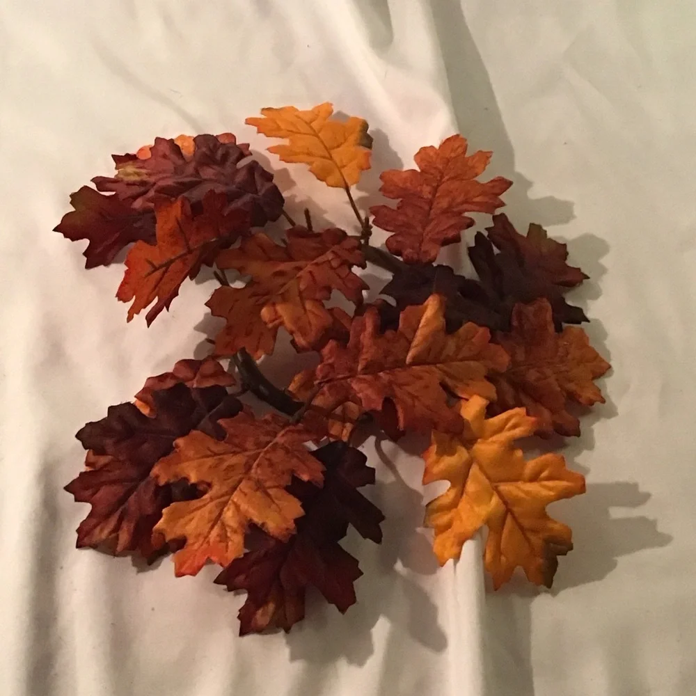 Autumn Leaf Decorative Accent